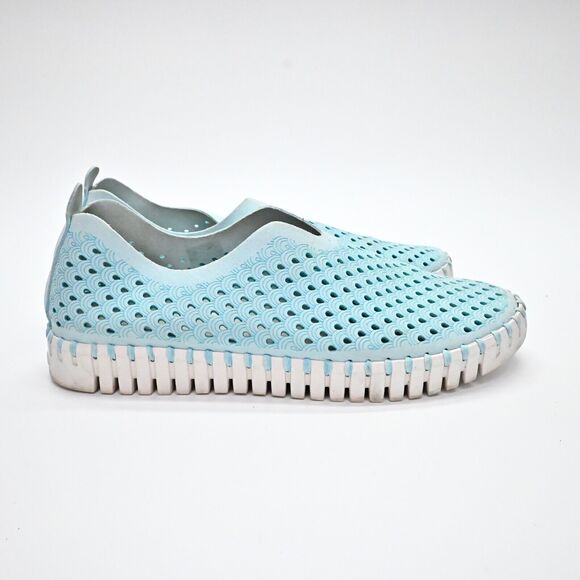 ISLE JACOBSEN Sneakers Womens Size 37 Blue Perforated‎ Tulip Slip On Boat Beach - Picture 2 of 9